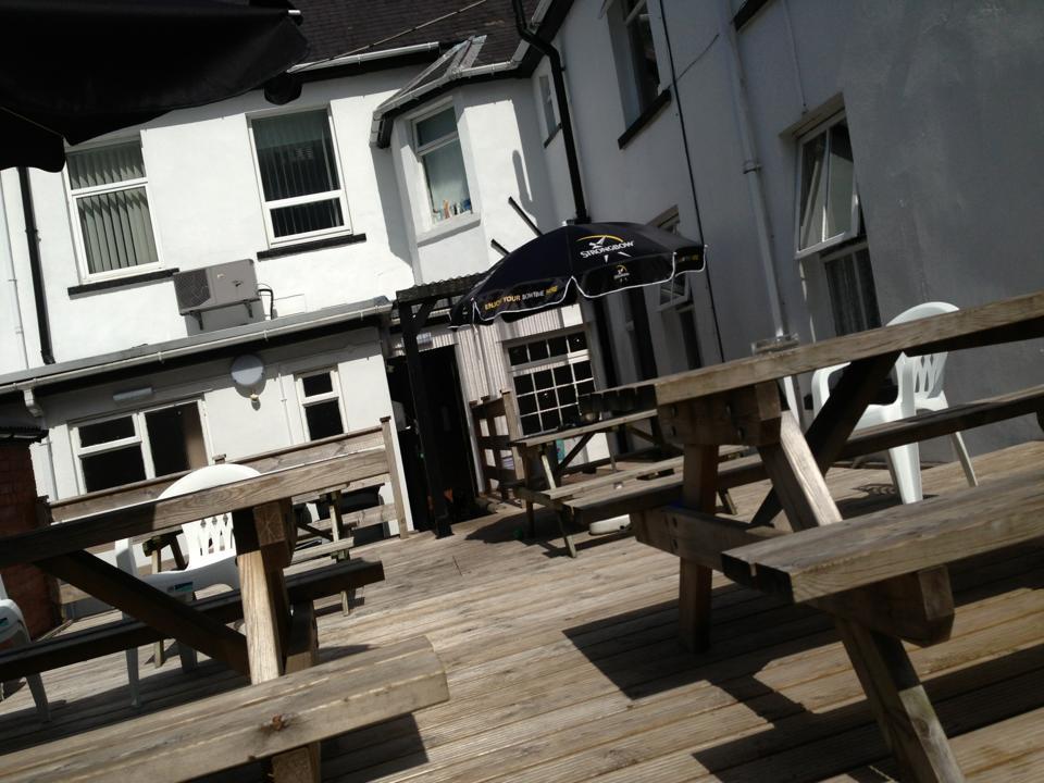 Bed and Breakfast Coach & Horses Tredegar Exterior foto