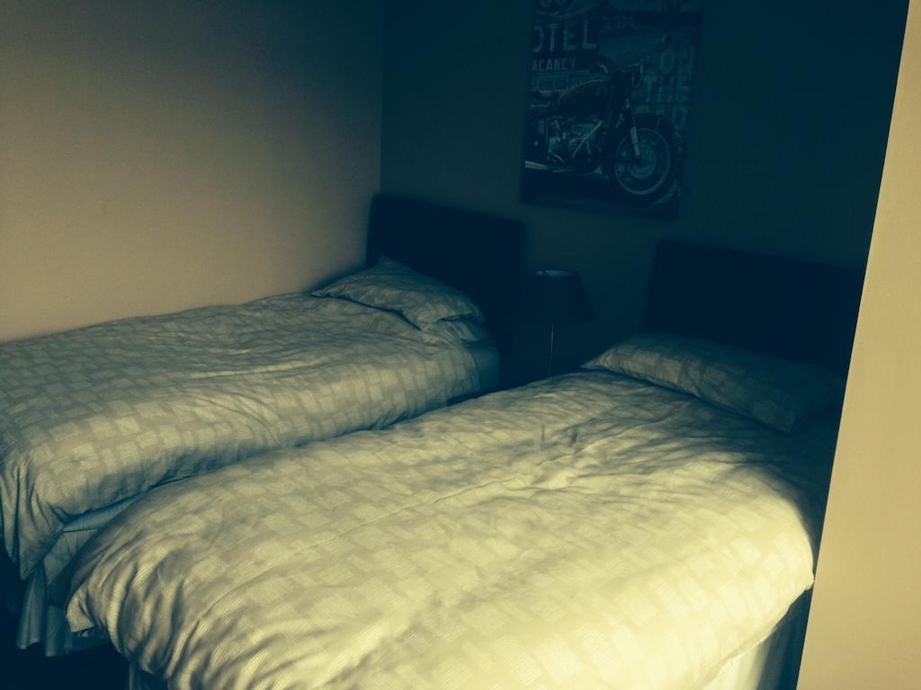 Bed and Breakfast Coach & Horses Tredegar Exterior foto